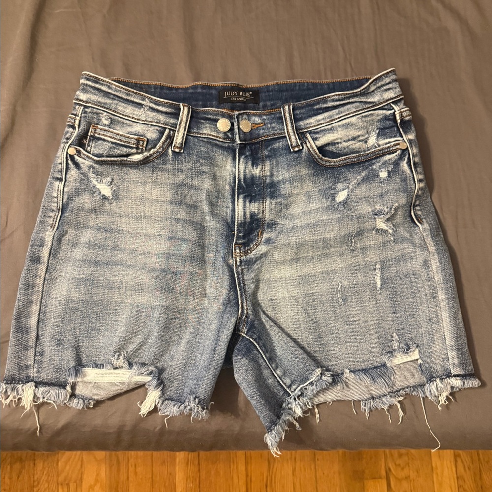 Judy Blue Women's Frayed Hem Jean Shorts - Light Blue